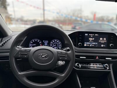 2022 Hyundai SONATA SE - Photo 8 - Hobart, IN 46342