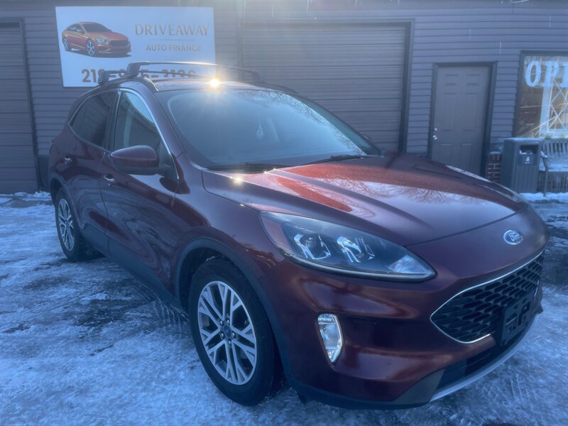 2021 Ford Escape SEL   - Photo 1 - Hobart, IN 46342