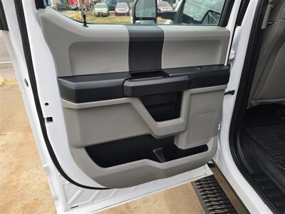 2020 Ford F-350 Super Duty XL  Flatbed Gooseneck - Photo 15 - Conroe, TX 77301