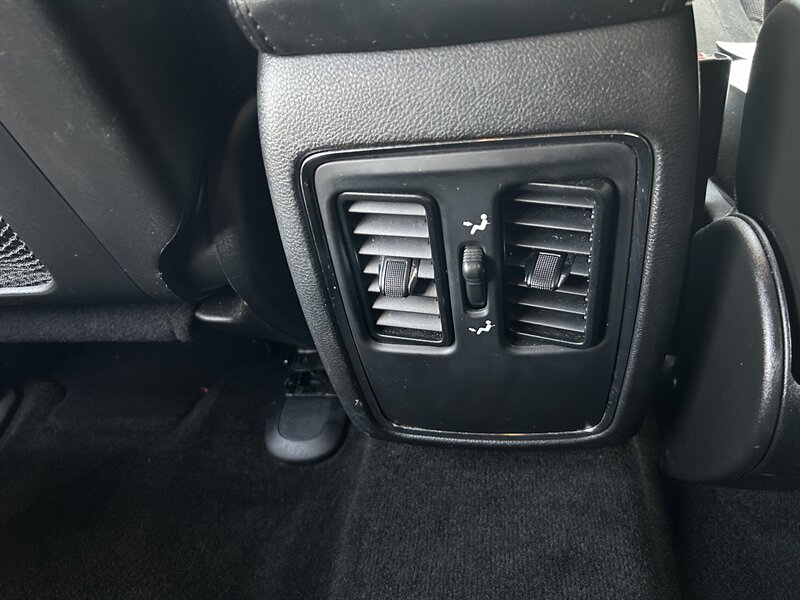 2014 Dodge Durango SXT - Photo 14 - Greensboro, NC 27407