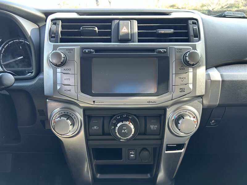 2014 Toyota 4Runner SR5 Premium - Photo 17 - Greensboro, NC 27407