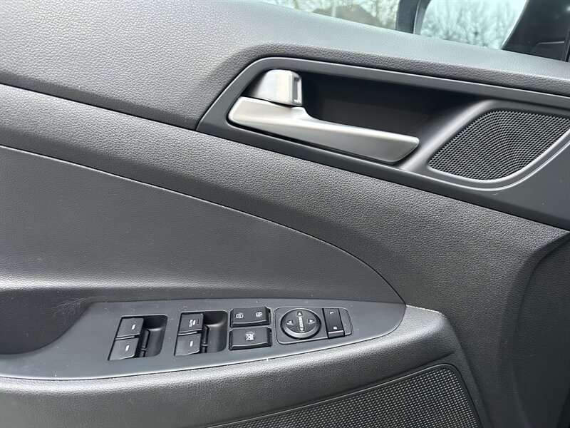 2020 Hyundai TUCSON SEL - Photo 10 - Greensboro, NC 27407