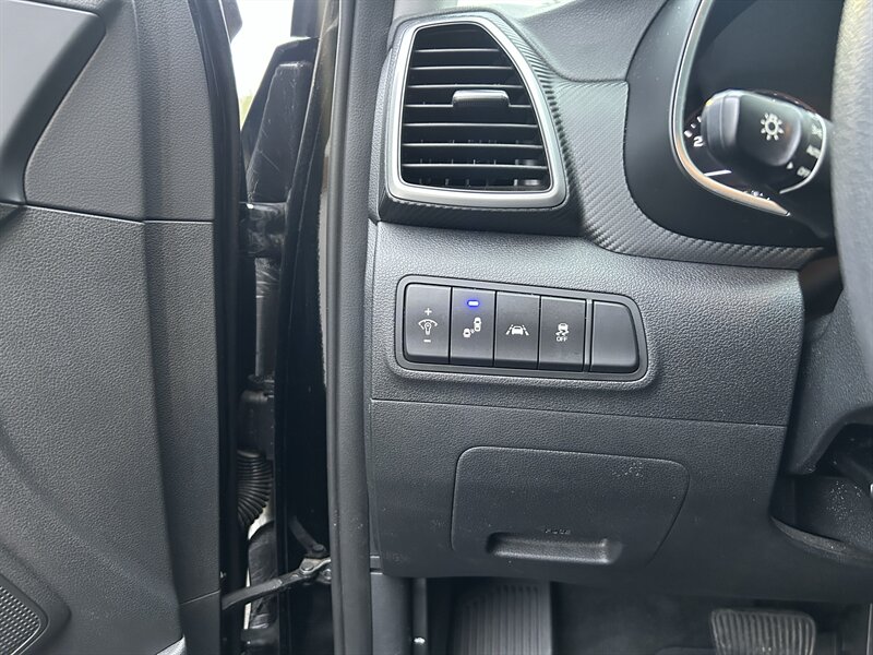 2020 Hyundai TUCSON SEL - Photo 12 - Greensboro, NC 27407