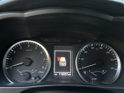 2017 Toyota Highlander LE Plus   - Photo 25 - Greensboro, NC 27407