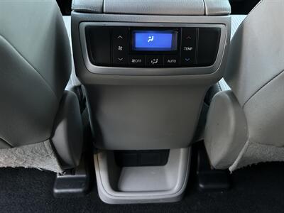 2017 Toyota Highlander LE Plus   - Photo 24 - Greensboro, NC 27407