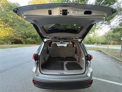 2017 Toyota Highlander LE Plus   - Photo 9 - Greensboro, NC 27407