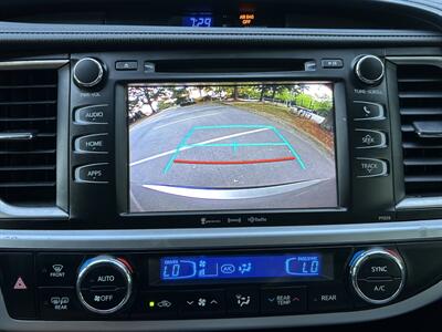 2017 Toyota Highlander LE Plus   - Photo 22 - Greensboro, NC 27407
