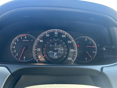 2017 Honda Accord Sport   - Photo 23 - Greensboro, NC 27407