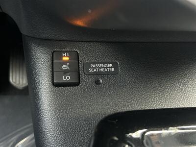 2017 Toyota Prius Four Touring   - Photo 15 - Greensboro, NC 27407