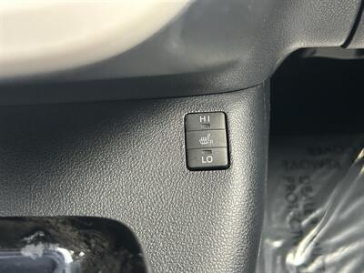 2017 Toyota Prius Four Touring   - Photo 16 - Greensboro, NC 27407