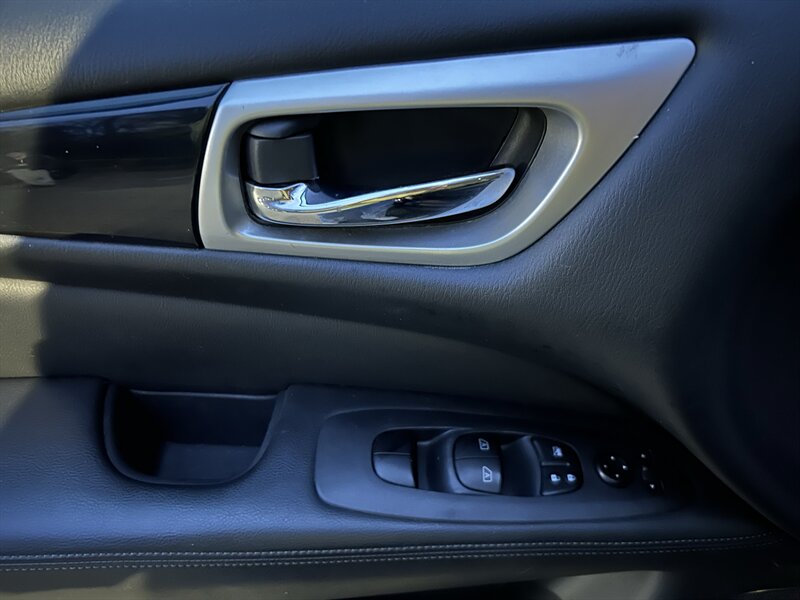 2020 Nissan Pathfinder SV - Photo 17 - Greensboro, NC 27407