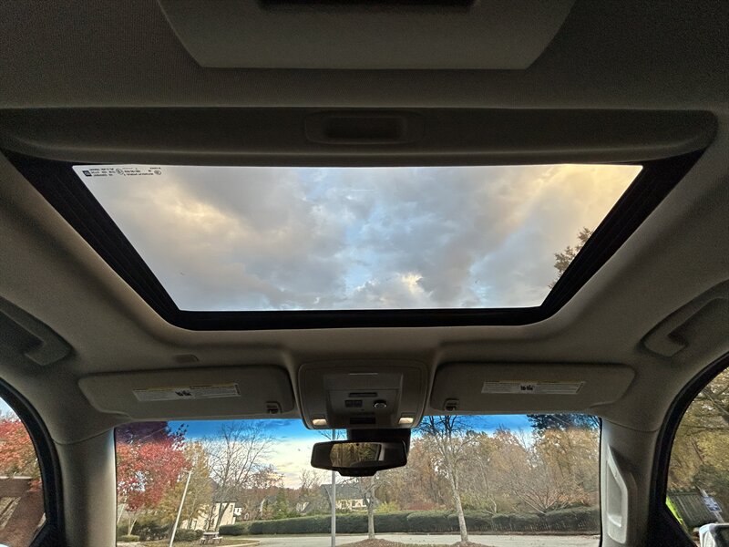 2017 Chevrolet Suburban Premier - Photo 17 - Greensboro, NC 27407