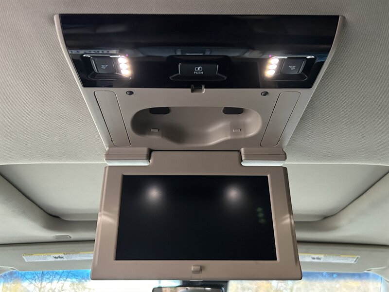 2017 Chevrolet Suburban Premier - Photo 16 - Greensboro, NC 27407