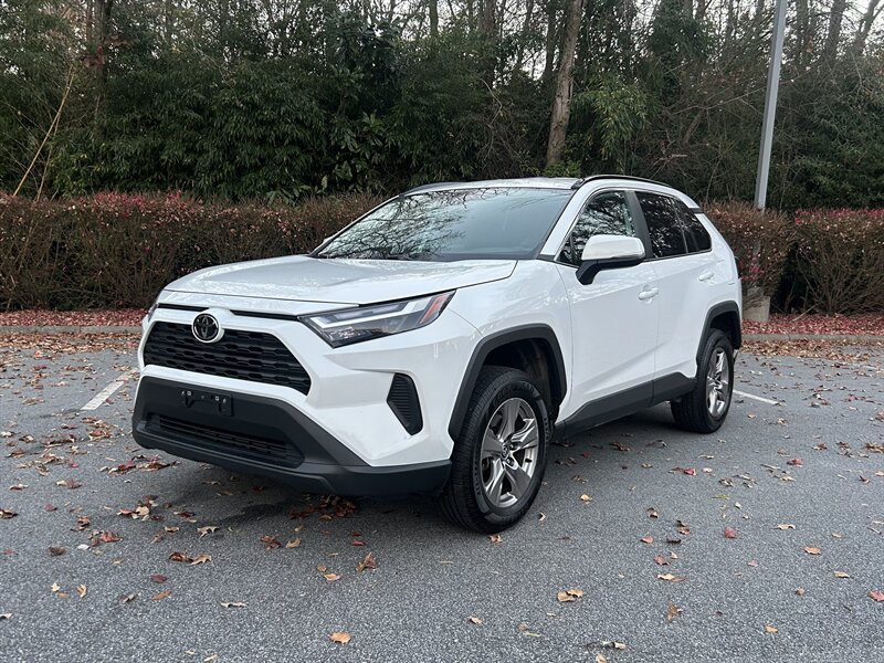 2022 Toyota RAV4 XLE   - Photo 1 - Greensboro, NC 27407