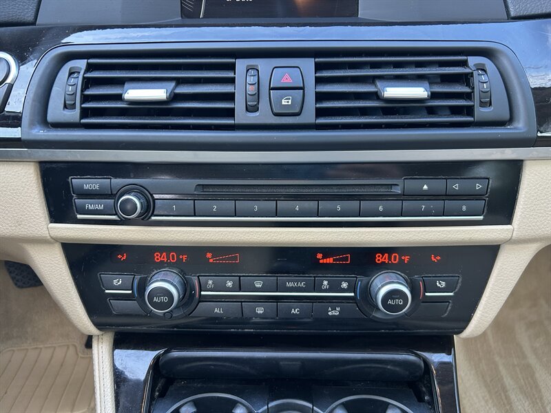 2013 BMW 5 Series 528i - Photo 16 - Greensboro, NC 27407