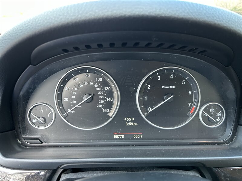 2013 BMW 5 Series 528i - Photo 26 - Greensboro, NC 27407