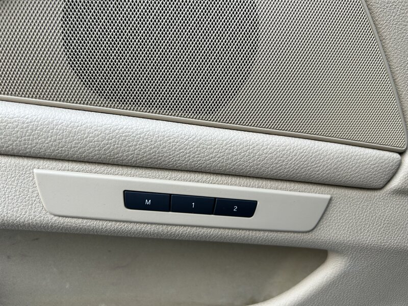 2013 BMW 5 Series 528i - Photo 19 - Greensboro, NC 27407