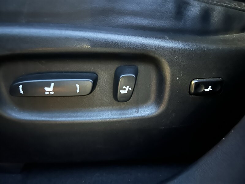 2013 Lexus RX 350 - Photo 19 - Greensboro, NC 27407