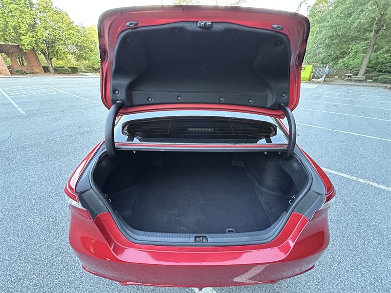 2019 Toyota Camry XSE - Photo 9 - Greensboro, NC 27407