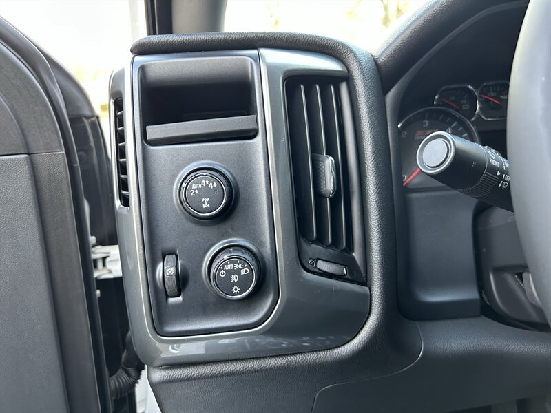 2017 Chevrolet Silverado 1500 LT Z71 - Photo 17 - Greensboro, NC 27407