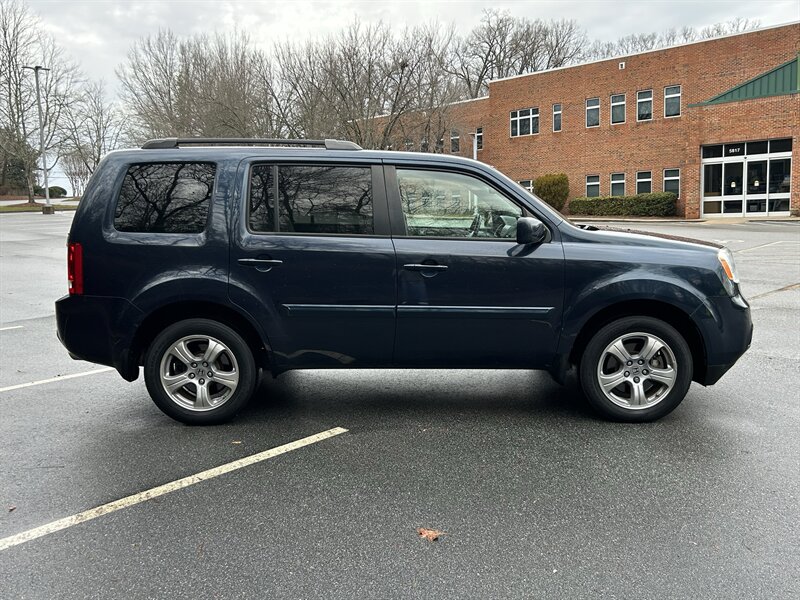 2012 Honda Pilot EX-L - Photo 6 - Greensboro, NC 27407