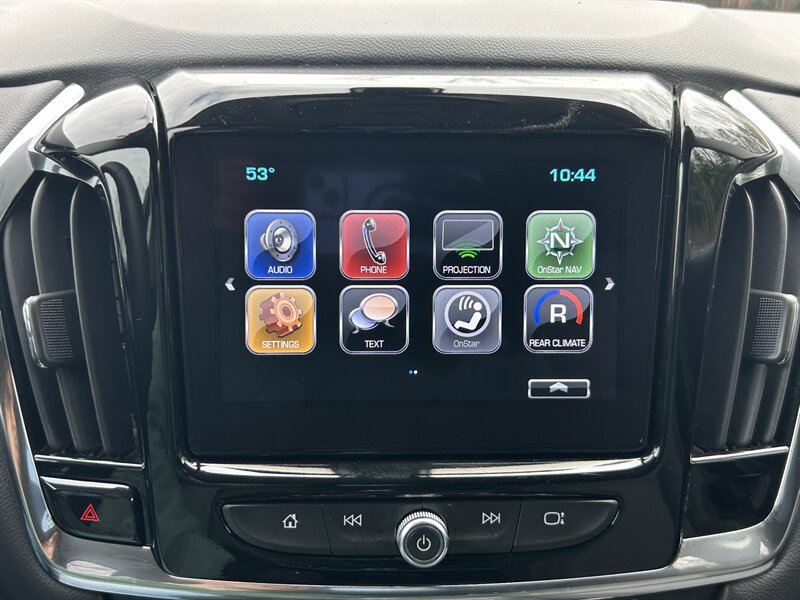 2018 Chevrolet Traverse LT Cloth - Photo 24 - Greensboro, NC 27407