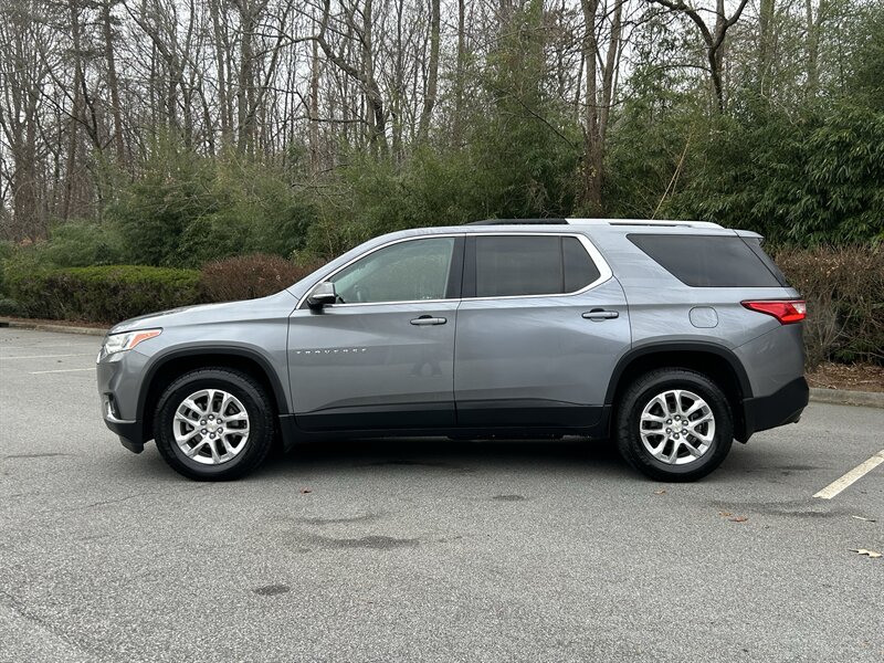 2018 Chevrolet Traverse LT Cloth - Photo 2 - Greensboro, NC 27407