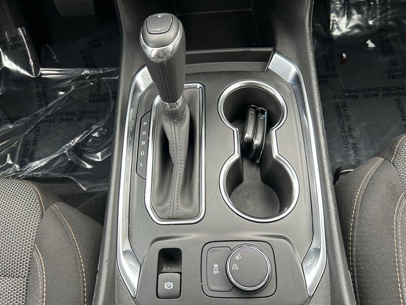 2018 Chevrolet Traverse LT Cloth - Photo 11 - Greensboro, NC 27407