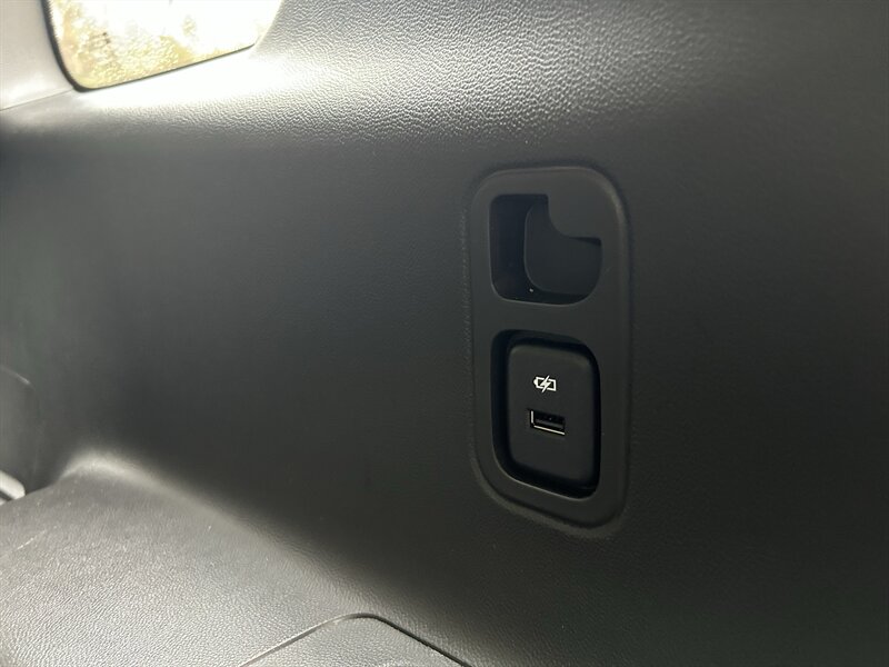 2018 Chevrolet Traverse LT Cloth - Photo 21 - Greensboro, NC 27407