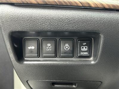 2017 Nissan Maxima Platinum   - Photo 33 - Greensboro, NC 27407