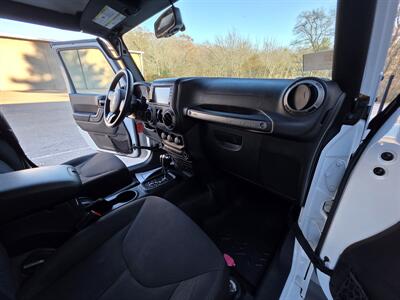 2015 Jeep Wrangler Unlimited Sport   - Photo 22 - Westport, MA 02790