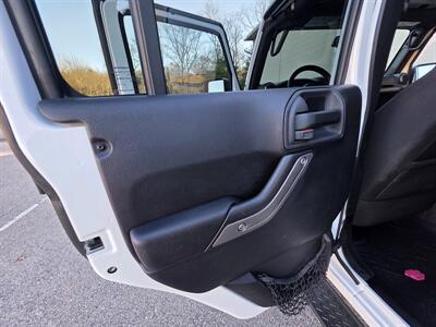 2015 Jeep Wrangler Unlimited Sport   - Photo 28 - Westport, MA 02790