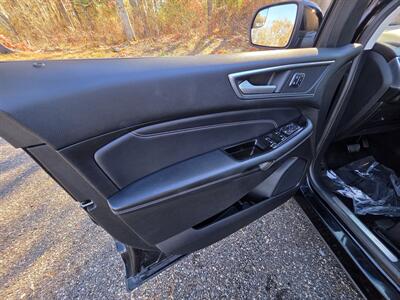 2017 Ford Edge Titanium   - Photo 21 - Westport, MA 02790