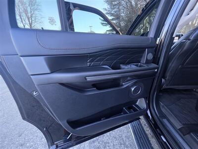 2020 Ford Expedition MAX Platinum   - Photo 35 - Westport, MA 02790