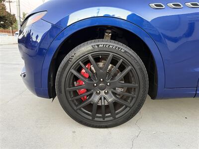 2017 Maserati Levante S   - Photo 4 - Chatsworth, CA 91311