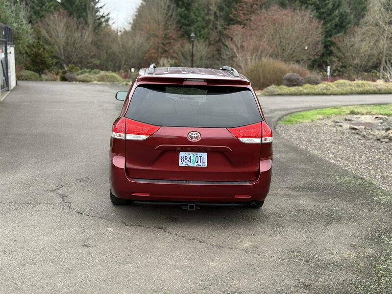 2014 Toyota Sienna LE 7-Passenger Auto Access - Photo 40 - Hillsboro, OR 97124
