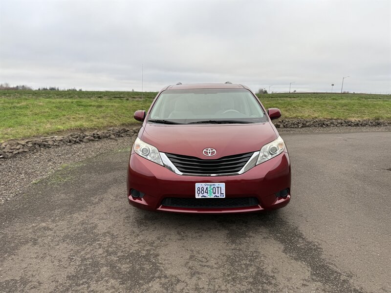 2014 Toyota Sienna LE 7-Passenger Auto Access - Photo 33 - Hillsboro, OR 97124