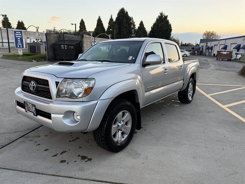 2011 Toyota Tacoma V6   - Photo 1 - Hillsboro, OR 97124