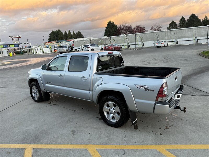 2011 Toyota Tacoma V6 - Photo 10 - Hillsboro, OR 97124