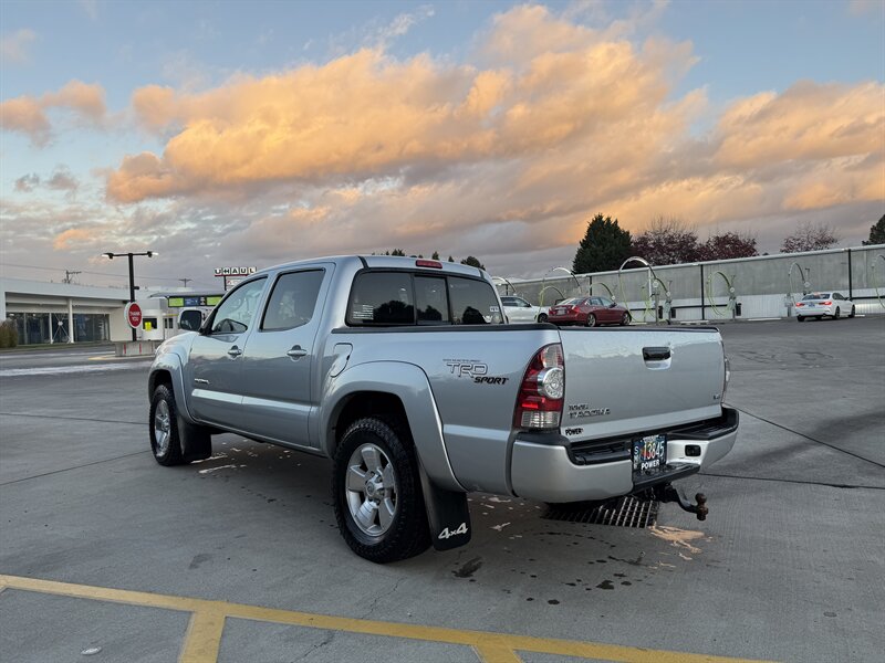 2011 Toyota Tacoma V6 - Photo 9 - Hillsboro, OR 97124