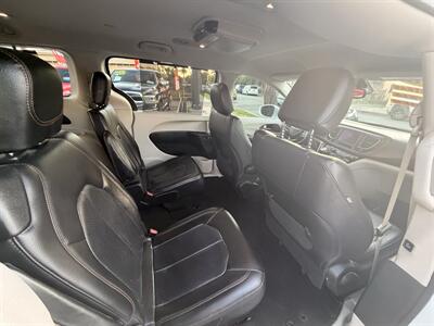 2018 Chrysler Pacifica Touring L   - Photo 34 - South Gate, CA 90280