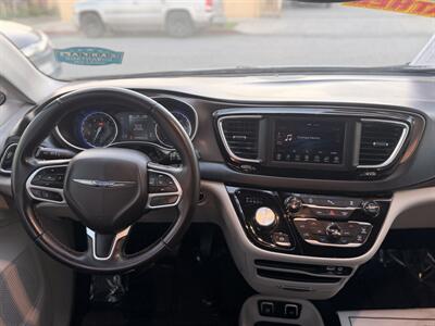 2018 Chrysler Pacifica Touring L   - Photo 28 - South Gate, CA 90280