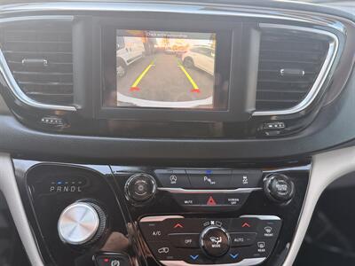 2018 Chrysler Pacifica Touring L   - Photo 24 - South Gate, CA 90280