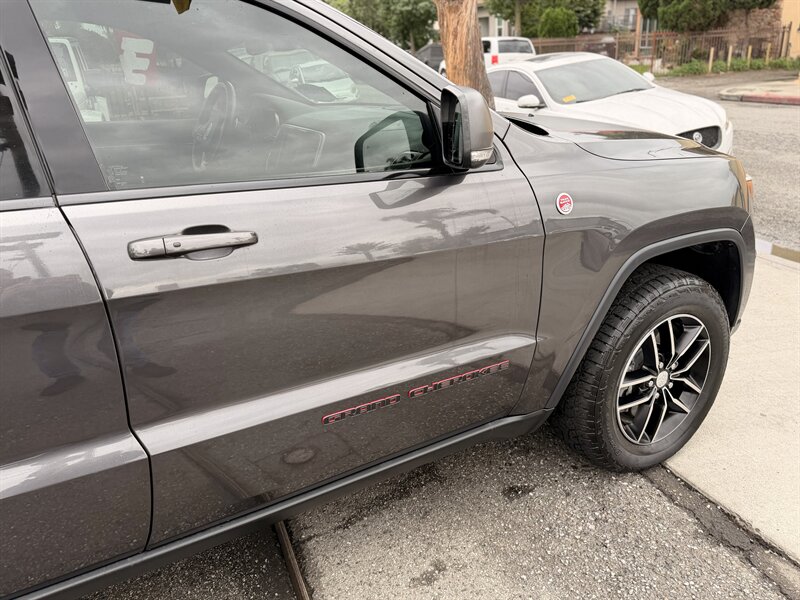 2018 Jeep Grand Cherokee Trailhawk - Photo 10 - South Gate, CA 90280