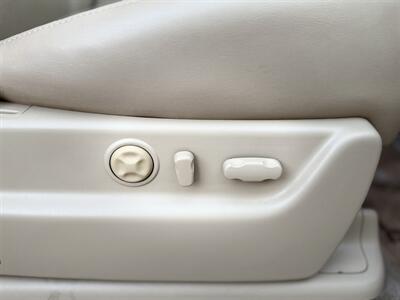 2011 Cadillac Escalade Luxury   - Photo 36 - South Gate, CA 90280