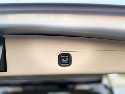 2011 Cadillac Escalade Luxury   - Photo 13 - South Gate, CA 90280