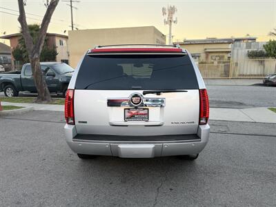 2011 Cadillac Escalade Luxury   - Photo 5 - South Gate, CA 90280