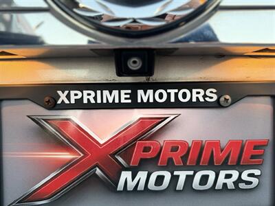 2011 Cadillac Escalade Luxury   - Photo 11 - South Gate, CA 90280