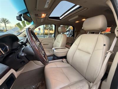 2011 Cadillac Escalade Luxury   - Photo 18 - South Gate, CA 90280