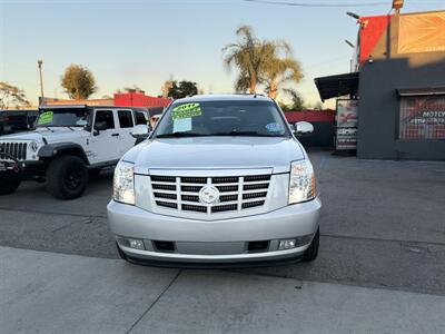 2011 Cadillac Escalade Luxury   - Photo 2 - South Gate, CA 90280